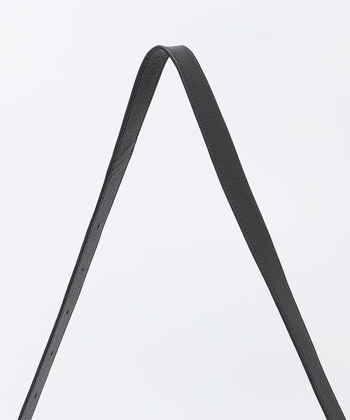 SHIPS（シップス）の「SHIPS: ソフト シュリンク レザー ショルダー バッグ（ショルダーバッグ・メンズ・ブラック・ONE SIZE）」の4枚目の写真