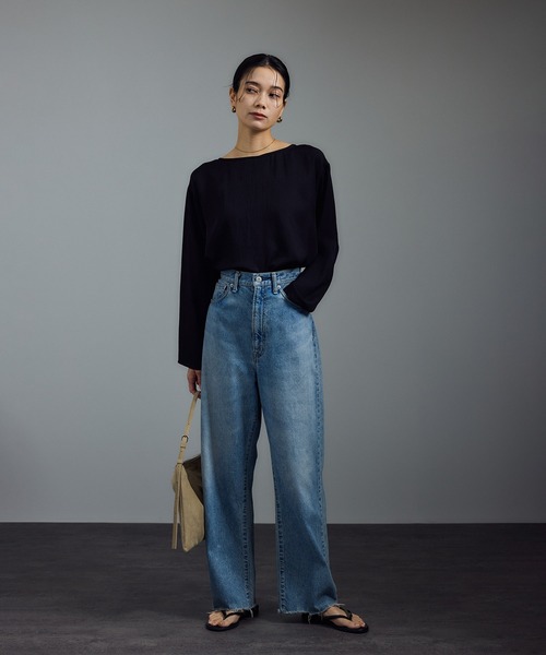 SALON adam et rope'（サロン アダム エ ロペ）の「【WEB限定】アセテートツイルロングスリーブTブラウス（シャツ/ブラウス・レディース・ブラック/ホワイト/ベージュ系その他・FREE）」の5枚目の写真