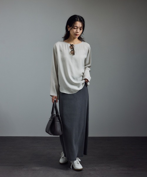 SALON adam et rope'（サロン アダム エ ロペ）の「【WEB限定】アセテートツイルロングスリーブTブラウス（シャツ/ブラウス・レディース・ブラック/ホワイト/ベージュ系その他・FREE）」の7枚目の写真