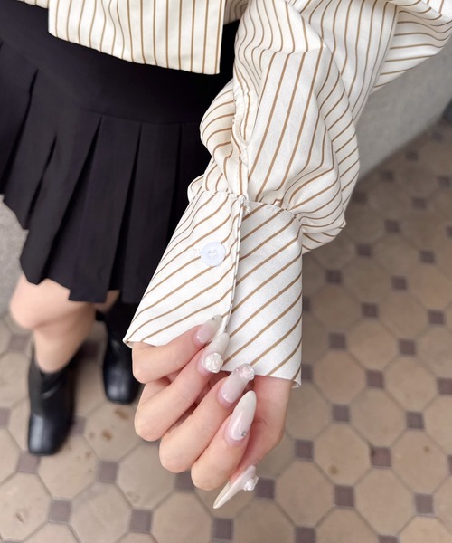 Mejoul（メジュール）の「ローズモチーフ付 ストライプビッグリボンパフスリーブブラウス（シャツ/ブラウス・レディース・ブラウン/アイボリー・M/L）」の12枚目の写真