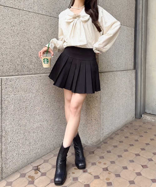 Mejoul（メジュール）の「ローズモチーフ付 ストライプビッグリボンパフスリーブブラウス（シャツ/ブラウス・レディース・ブラウン/アイボリー・M/L）」の7枚目の写真