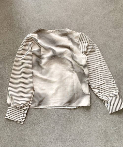Mejoul（メジュール）の「ローズモチーフ付 ストライプビッグリボンパフスリーブブラウス（シャツ/ブラウス・レディース・ブラウン/アイボリー・M/L）」の17枚目の写真
