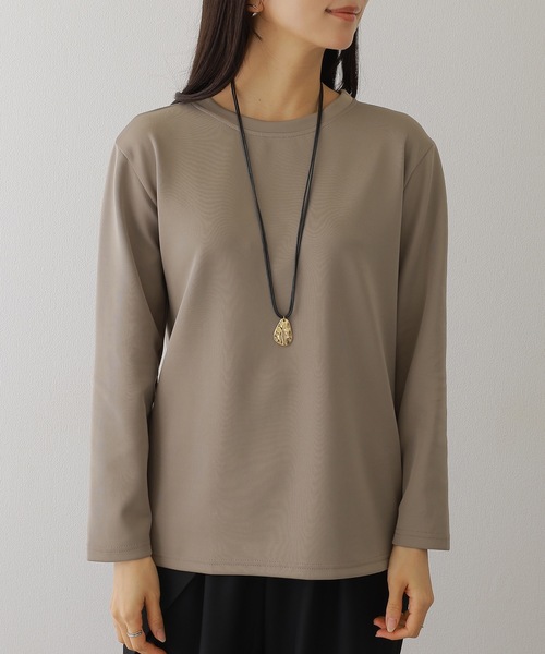 DAYRA(デイラ)の「ソリッドカラー クルーネック 長袖 ベーシック プルオーバー(Tシャツ/カットソー・レディース・モカ/ネイビー/グレー/ブラック/グレイッシュベージュ/ホワイト/ライトグレー・M/XL)」の22枚目の写真