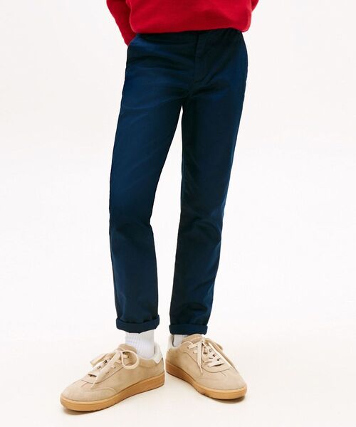TOMMY HILFIGER(トミーヒルフィガー)の「BOYS 1985チノパンツ(チノパンツ・キッズ・ネイビー/グリーン・150cm/160cm/140cm/130cm)」の1枚目の写真