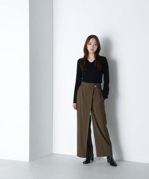 NATURAL BEAUTY BASIC（ナチュラルビューティーベーシック）の「◇ニュアンスネックフレアスリーブニット（ニット/セーター・レディース・グレー系その他/ブラック/レッド・FREE）」の7枚目の写真