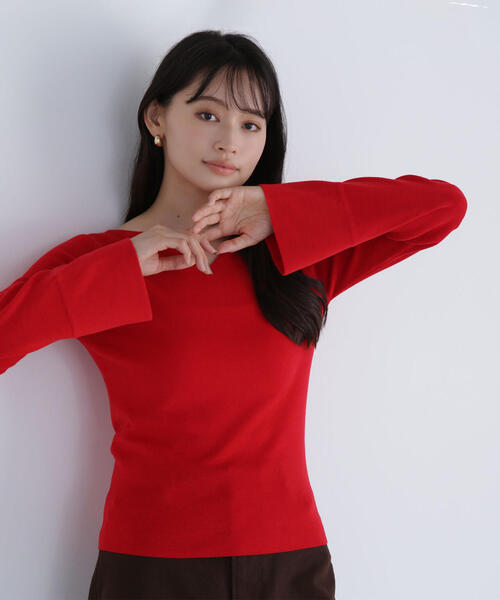 NATURAL BEAUTY BASIC（ナチュラルビューティーベーシック）の「◇ニュアンスネックフレアスリーブニット（ニット/セーター・レディース・グレー系その他/ブラック/レッド・FREE）」の2枚目の写真