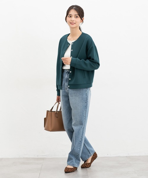 Honeys(ハニーズ)の「ドット釦クルーカーデ(カーディガン/ボレロ・レディース・グレイッシュベージュ/ブラック/ブルーグリーン/ネイビー/モカ・L/LL/M)」の11枚目の写真