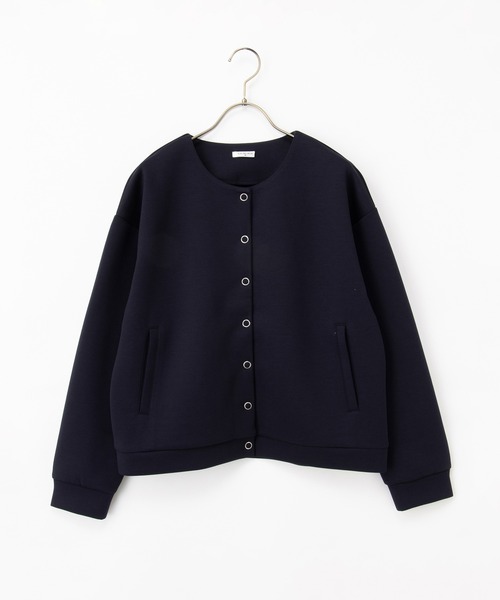 Honeys(ハニーズ)の「ドット釦クルーカーデ(カーディガン/ボレロ・レディース・グレイッシュベージュ/ブラック/ブルーグリーン/ネイビー/モカ・L/LL/M)」の20枚目の写真