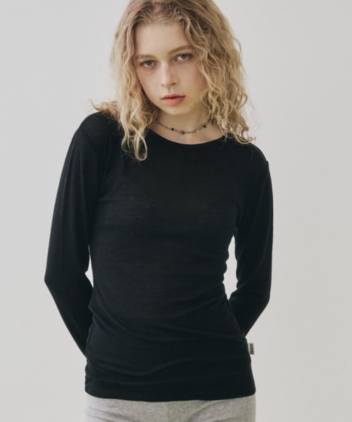 FUULLY STUDIO(フーリィーステューディオ)の「シアーロングスリーブTEE(Tシャツ/カットソー・レディース・オフホワイト/グレー/ブラック/ブラウン/グリーン/ネイビー/チャコールグレー/ブルー/ピンク・FREE)」の3枚目の写真