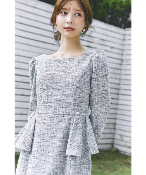 TOCCA(トッカ)の「FLAPFLAP ドレス(ワンピース・レディース・ピンク系/スモーキーグリーン系/ブラック系・4/2/0/6)」の2枚目の写真