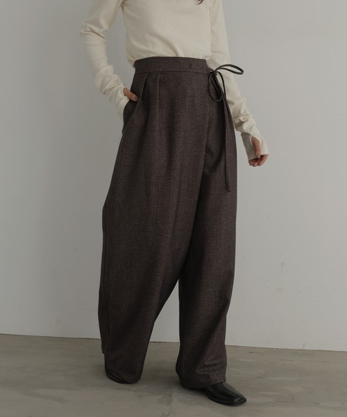hellam（へラム）の「チェックラップタックパンツ（その他パンツ・レディース・ブラック/ブラウン/ベージュ・FREE）」の13枚目の写真