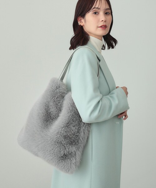 INDIVI（インディヴィ）の「【2WAY】フェイクファートート（トートバッグ・レディース・オフホワイト/グレー・00）」の5枚目の写真