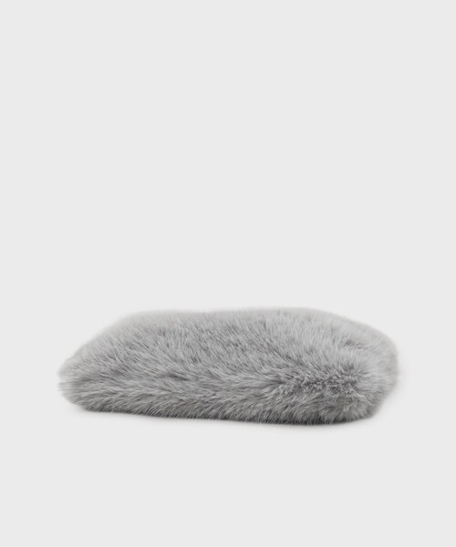 INDIVI（インディヴィ）の「【2WAY】フェイクファートート（トートバッグ・レディース・オフホワイト/グレー・00）」の11枚目の写真