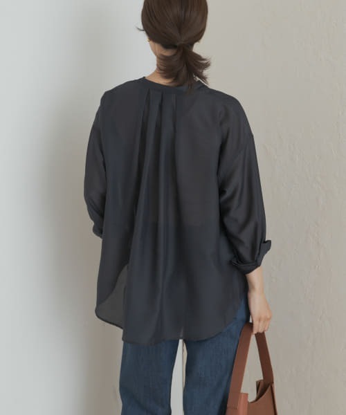 URBAN RESEARCH DOORS（アーバンリサーチドアーズ）の「シアーバンドカラーシャツ（シャツ/ブラウス・レディース・ネイビー/グレー/バーガンディー・MEDIUM）」の18枚目の写真