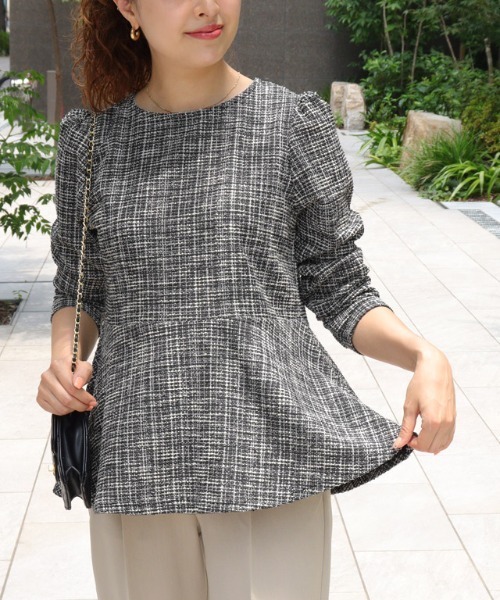 Pierrot（ピエロ）の「ツイードペプラムカットソー（Tシャツ/カットソー・レディース・ベージュ/ブラック/ブルー・L/M）」の10枚目の写真