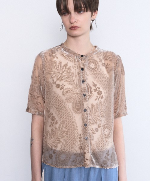 Muel Chic(ミュエルシック)の「Leaf sheer cardigan リーフシアカーディガン(カーディガン/ボレロ・レディース・マルーン/マスタード/ベージュ/ブラック・FREE)」の3枚目の写真