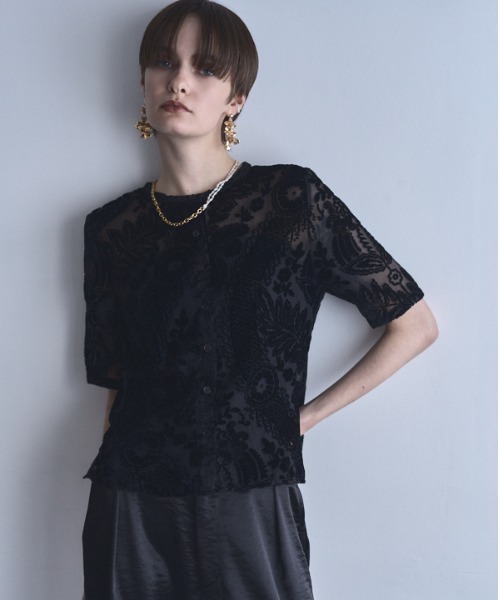 Muel Chic(ミュエルシック)の「Leaf sheer cardigan リーフシアカーディガン(カーディガン/ボレロ・レディース・マルーン/マスタード/ベージュ/ブラック・FREE)」の6枚目の写真