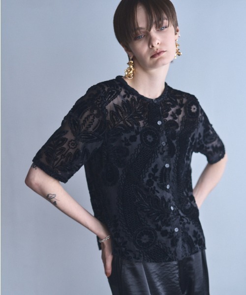 Muel Chic(ミュエルシック)の「Leaf sheer cardigan リーフシアカーディガン(カーディガン/ボレロ・レディース・マルーン/マスタード/ベージュ/ブラック・FREE)」の9枚目の写真