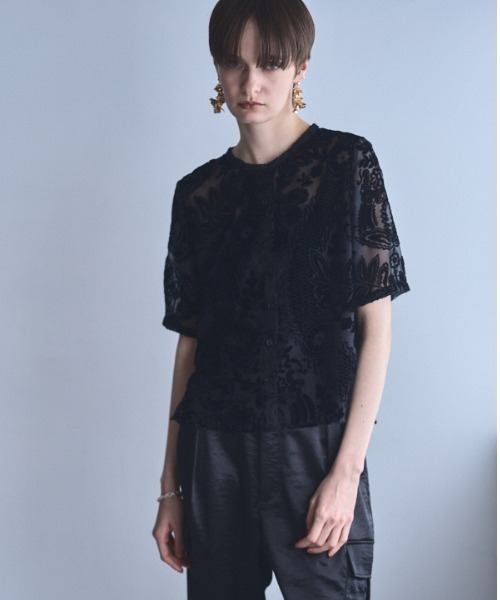 Muel Chic(ミュエルシック)の「Leaf sheer cardigan リーフシアカーディガン(カーディガン/ボレロ・レディース・マルーン/マスタード/ベージュ/ブラック・FREE)」の10枚目の写真