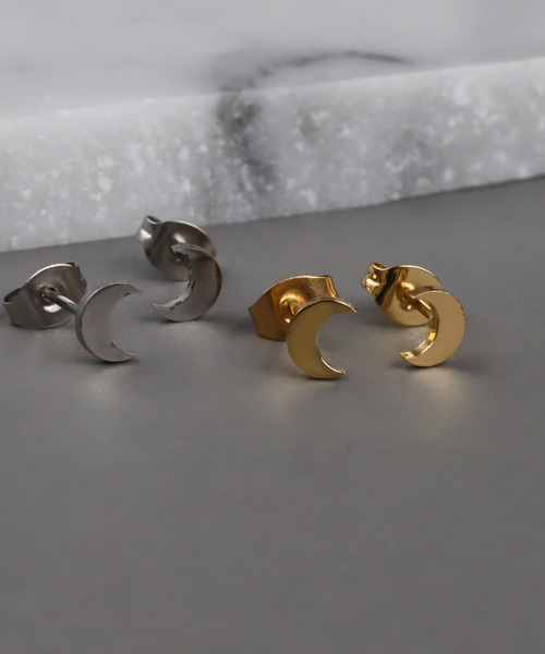 abaskdesign(アバスクデザイン)の「金属アレルギー対応三日月ピアス(ピアス(両耳用)・レディース・ゴールド/シルバー・FREE)」の1枚目の写真