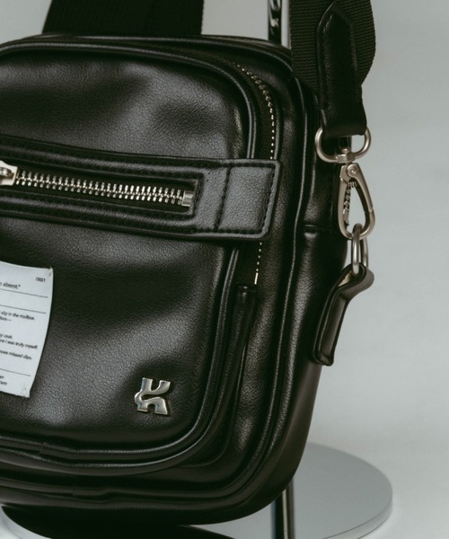 Knuth Marf（クヌースマーフ）の「【Knuth Marf】two-pocket mini bag