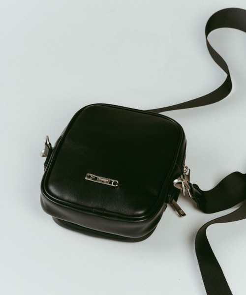 Knuth Marf（クヌースマーフ）の「【Knuth Marf】two-pocket mini bag