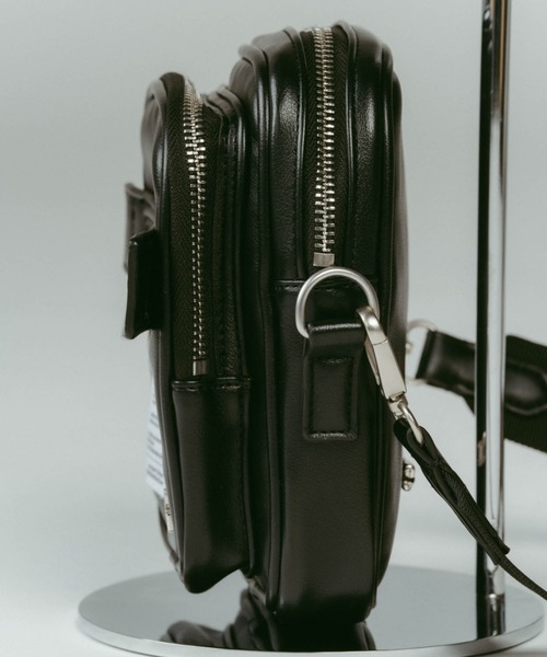 Knuth Marf（クヌースマーフ）の「【Knuth Marf】two-pocket mini bag