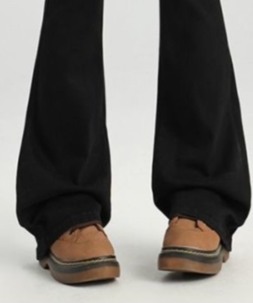 Teem Store（チームストア）の「美脚ストレッチフレアブーツカットデニムパンツ（デニムパンツ・レディース・ブルー/ブラック・M/L）」の3枚目の写真