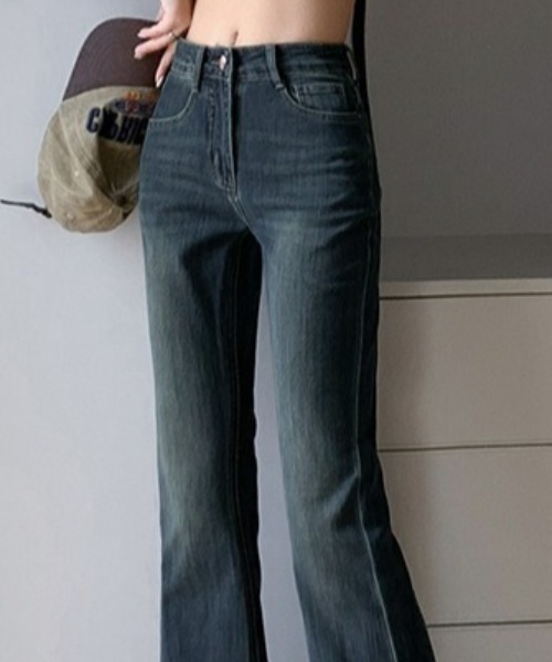 Teem Store（チームストア）の「美脚ストレッチフレアブーツカットデニムパンツ（デニムパンツ・レディース・ブルー/ブラック・M/L）」の9枚目の写真