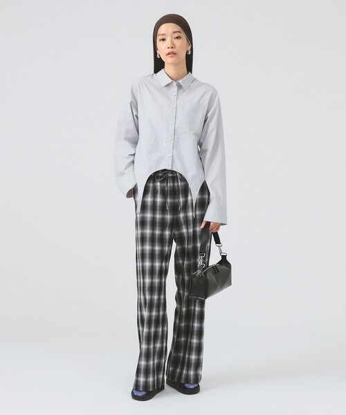 Ray BEAMS（レイビームス）の「ガーターベルト シャツ（シャツ/ブラウス・レディース・ライトグレー・ONE SIZE）」の11枚目の写真