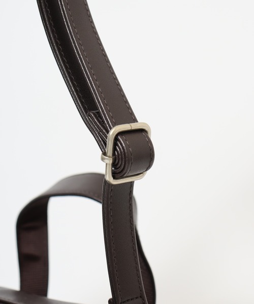 sanrio（サンリオ）の「RBｻﾝﾘｵ合皮ﾏｲﾒﾛｽｸﾊﾞ風ｼｯﾎﾟ付2WAYSD（ショルダーバッグ・キッズ・ブラック/ブラウン・FREE）」の5枚目の写真