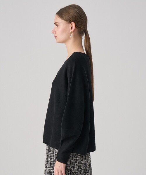 ANAYI（アナイ）の「エアーウールガーター プルオーバー（ニット/セーター・レディース・ブルー/オフホワイト/ピンク/ブラウン/ブラック/チャコールグレー・36/38）」の17枚目の写真