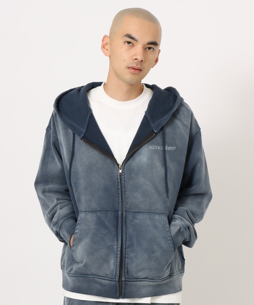atmos(アトモス)の「atmos Fade Color Zip-up Hooded Sweatshirt / アトモス フェード カラー ジップアップ フーデッド スウェットシャツ(パーカー・メンズ・ベージュ/ブラック/ブルー・M/L/XL)」の10枚目の写真