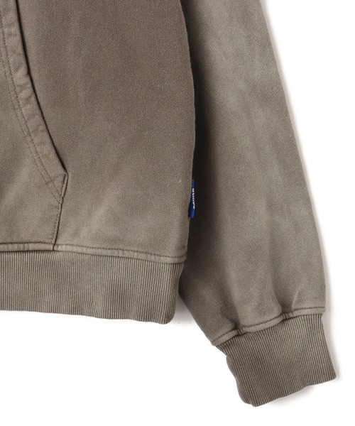 atmos(アトモス)の「atmos Fade Color Zip-up Hooded Sweatshirt / アトモス フェード カラー ジップアップ フーデッド スウェットシャツ(パーカー・メンズ・ベージュ/ブラック/ブルー・M/L/XL)」の19枚目の写真