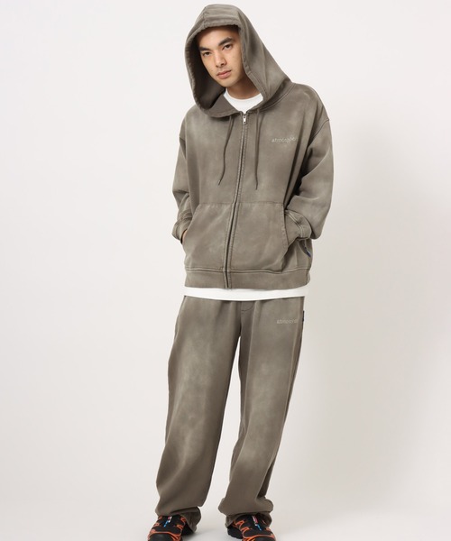 atmos(アトモス)の「atmos Fade Color Zip-up Hooded Sweatshirt / アトモス フェード カラー ジップアップ フーデッド スウェットシャツ(パーカー・メンズ・ベージュ/ブラック/ブルー・M/L/XL)」の21枚目の写真