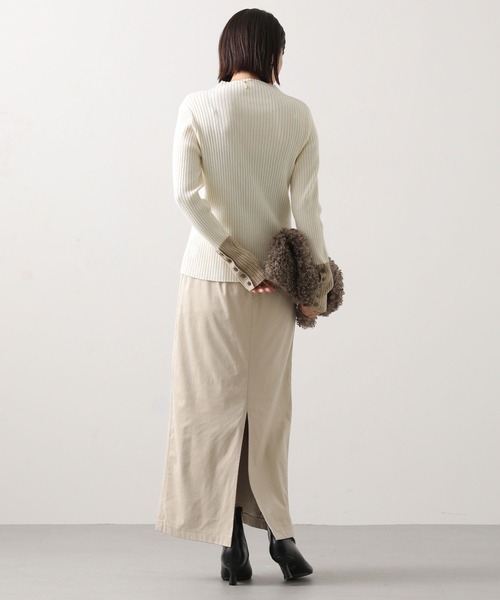 Gready Brilliant（グレディブリリアン）の「リブボトルネック袖バイカラー（ニット/セーター・レディース・グレー系/ホワイト系/ブラック×グレー/ベージュ系その他/ブラック×ホワイト・FREE）」の8枚目の写真