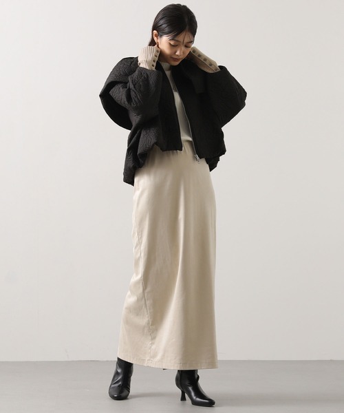 Gready Brilliant（グレディブリリアン）の「リブボトルネック袖バイカラー（ニット/セーター・レディース・グレー系/ホワイト系/ブラック×グレー/ベージュ系その他/ブラック×ホワイト・FREE）」の17枚目の写真