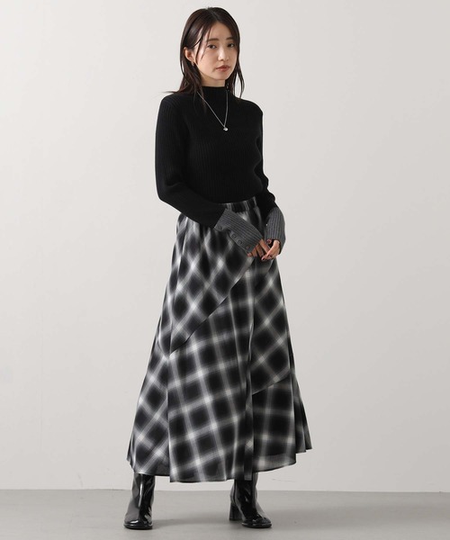 Gready Brilliant（グレディブリリアン）の「リブボトルネック袖バイカラー（ニット/セーター・レディース・グレー系/ホワイト系/ブラック×グレー/ベージュ系その他/ブラック×ホワイト・FREE）」の18枚目の写真