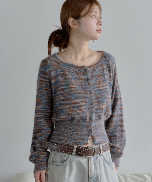 UNE MANSION（ユヌマンション）の「ミックススクエアネックアンゴラぼかしカーディガンニット（カーディガン/ボレロ・レディース・グレー系その他/ブラック系その他/ブルー系その他・FREE）」の8枚目の写真