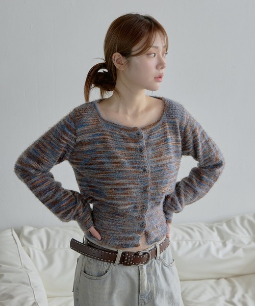 UNE MANSION（ユヌマンション）の「ミックススクエアネックアンゴラぼかしカーディガンニット（カーディガン/ボレロ・レディース・グレー系その他/ブラック系その他/ブルー系その他・FREE）」の16枚目の写真