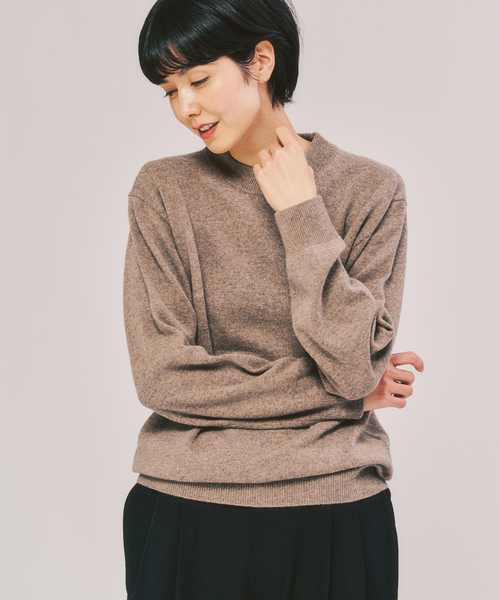 417 EDIFICE（フォーワンセブンエディフィス）の「カシミヤブレンド モックネックニット（ニット/セーター・メンズ・チャコールグレー/ブルー/ブラック/ホワイト/ピンク/ベージュ・SMALL/MEDIUM/LARGE/X-LARGE）」の18枚目の写真