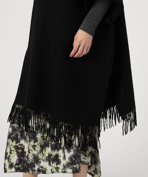 BY MALENE BIRGER(バイマレーネビルガー)の「BY MALENE BIRGER TURTLO フリンジケープ(ポンチョ・レディース・ブラック・FREE)」の8枚目の写真