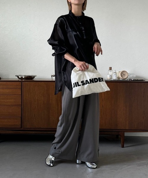 CFT.（シフト）の「ウルウルサテンビッグシャツ（シャツ/ブラウス・レディース・ブラック・FREE）」の11枚目の写真