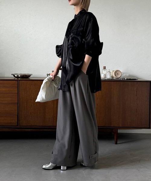 CFT.（シフト）の「ウルウルサテンビッグシャツ（シャツ/ブラウス・レディース・ブラック・FREE）」の14枚目の写真