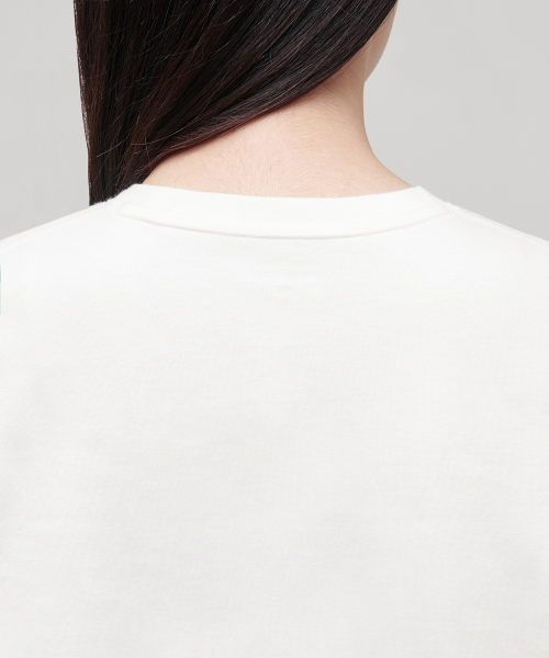 MUSINSA STANDARD WOMAN（ムシンサスタンダードウーマン）の「ウィメンズベーシッククルーネックTシャツ[クリーム]（Tシャツ/カットソー・レディース・その他・SMALL/MEDIUM/LARGE/X-LARGE/X-SMALL）」の6枚目の写真