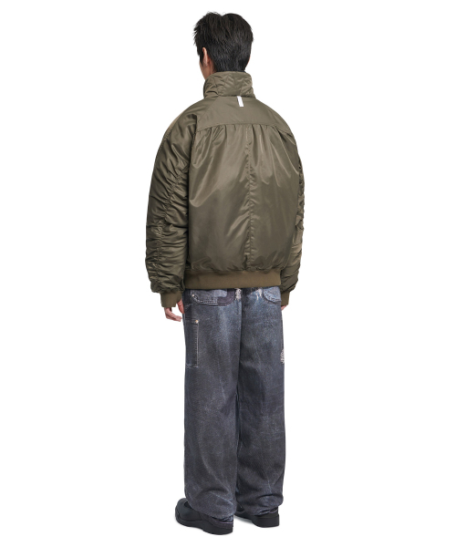 NOMANUAL（NOMANUAL）の「K.L BOMBER JACKET - KHAKI（ブルゾン・レディース・その他・LARGE/X-LARGE/MEDIUM/SMALL）」の2枚目の写真