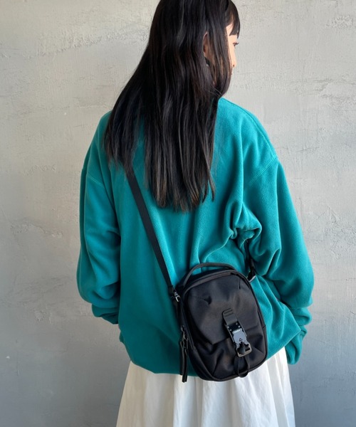 Aer（エアー）の「[AER/エアー] STREET SLING ショルダーバッグ（ショルダーバッグ・メンズ・ブラック・ONE SIZE）」の4枚目の写真