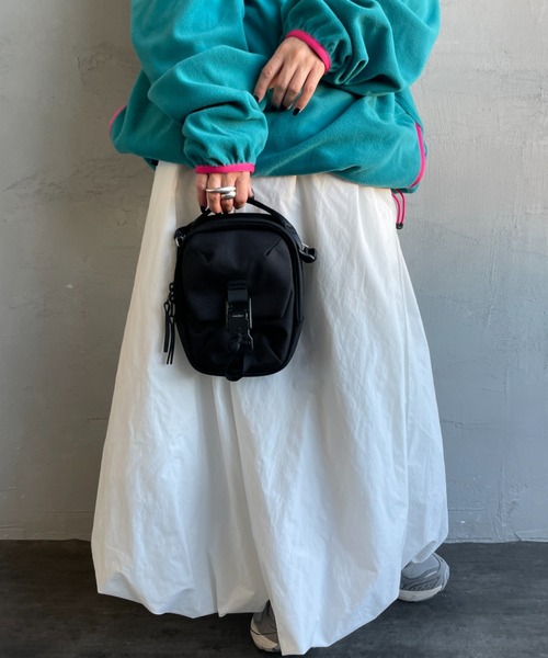 Aer（エアー）の「[AER/エアー] STREET SLING ショルダーバッグ（ショルダーバッグ・メンズ・ブラック・ONE SIZE）」の8枚目の写真