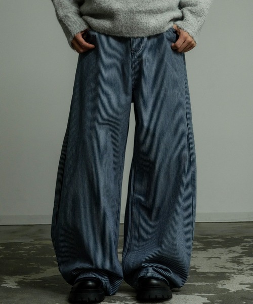 Crownor（クラウノアー）の「パンツ（デニムパンツ・メンズ・ブラック/ブルー・MEDIUM/LARGE）」の2枚目の写真