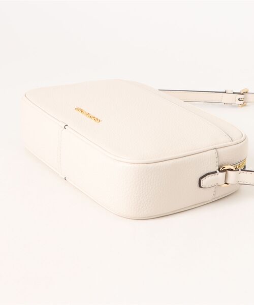 MICHAEL KORS(マイケルコース)の「JET SET TRAVEL LG CAMERA XBODY クロスボディ(ショルダーバッグ・レディース・ベージュ系・FREE)」の3枚目の写真